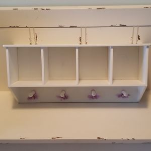 White wall organizer